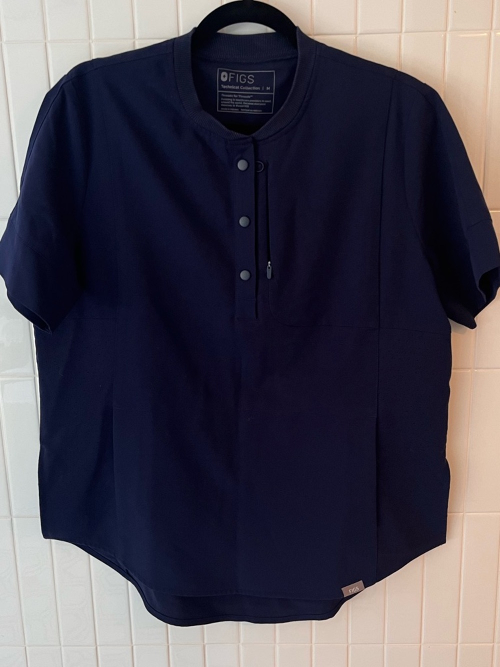 FIGS Women’s Limited Edition Gidya Henley Scrub Top Navy  Blue Size M